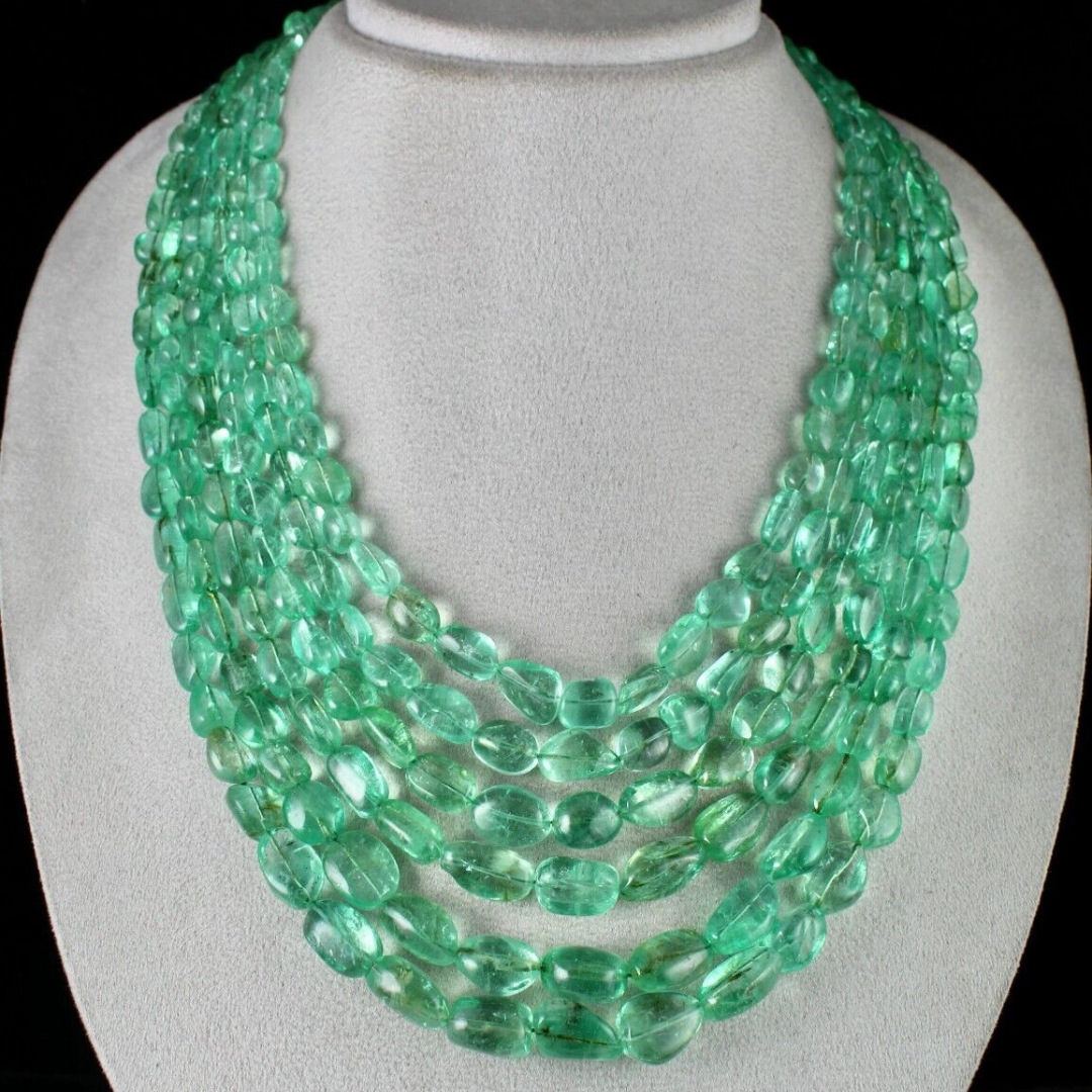 FINE EMERALD BEADS