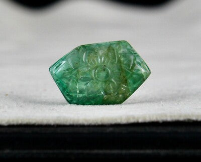 Natural Zambian Emerald 9.99 Ct Fancy Carved Gemstone Ring Pendant Design