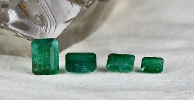 Certified Natural Emerald 6.67 Ct Octagon Cut Gemstone Pendant Ring Design