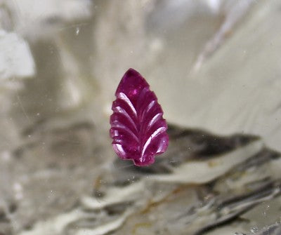 Old Natural No Heat Ruby Carved Leaves 2.07ct Gemstone Ring Pendant
