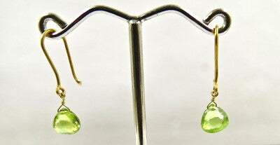 Natural Green Peridot 18k Gold Teardrop Pendant Earring Set For Women