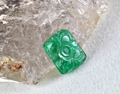 Certified Multi Emerald Ruby Sapphire Carved Leaves Loose Gemstone Necklace Set