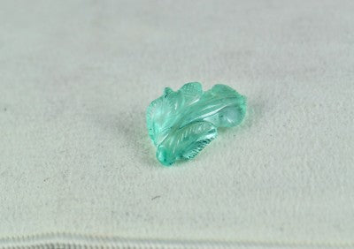 Natural Colombian Emerald 13.64 Ct Carved Leaves Gemstone Pendant
