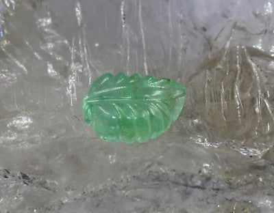 Natural Colombian Emerald 5.37 Ct Carved Leaf Gemstone For Ring Pendant