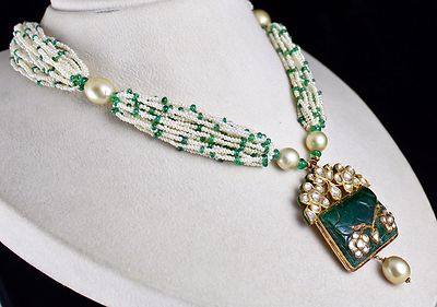 Certified Natural Emerald 10ct Carved Natural Diamond 18k Gold Pearl Necklace