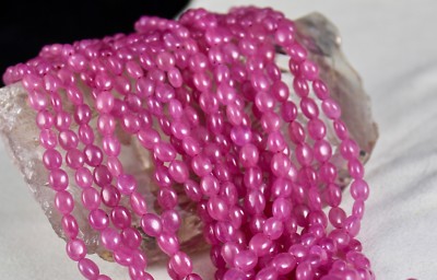 Certified Natural Ruby Cabochon 823 Ct Beaded 9 Line 18k Gold Necklace