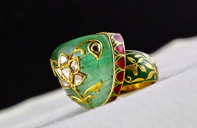 Certified Vintage Natural Emerald Cabochon Natural Diamond 22k Gold Ring