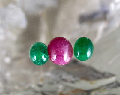 Natural Emerald 5 Ct Oval Rubies Ring Design Gemstone Loose