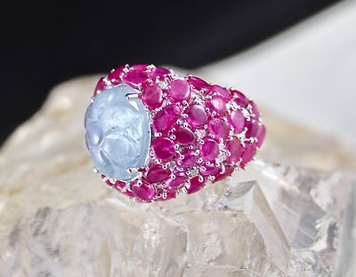 Certified Natural Blue Sapphire 18k Gold Party Ring With Carved Rubies Diamond