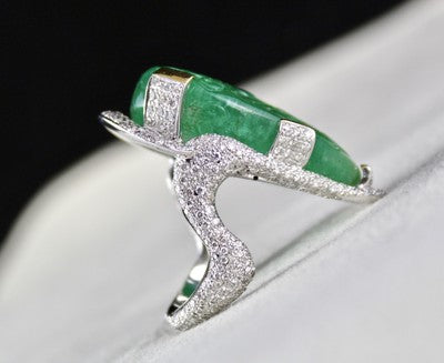 Certified Estate Zambian Emerald 10ct Carved Natural Diamond 18k Gold Ring
