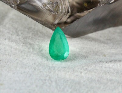 Certified Natural Colombian Emerald 5.60 Ct Oval Pear Gemstone Pendant Design