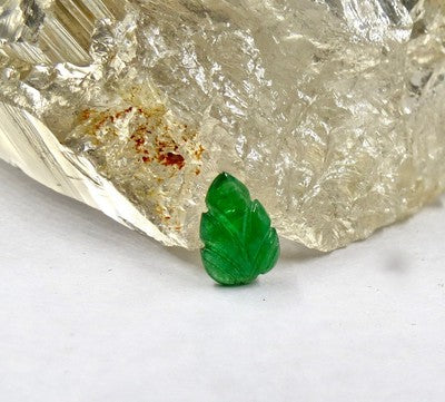 11x8 Mm Natural Zambian Emerald Carved Leaf Gem 1.67 Ct For Designing