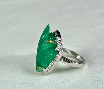 Certified Natural Emerald 10ct Leaf Carved Natural Diamond 18k Gold Antique Ring
