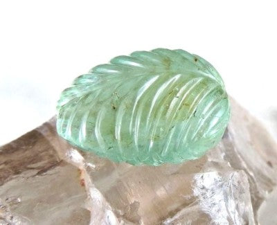 Certified Natural Emerald 17 Ct Carved Leaves Gemstone For Pendant Designing