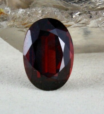 Certified Natural Red Garnet Oval 21x15mm 29.84ct Gemstone For Pendant