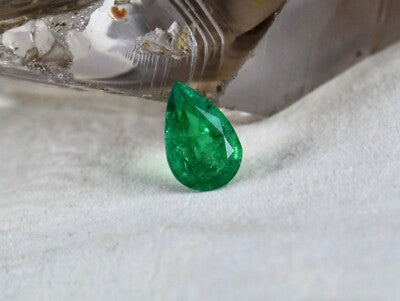 Certified Gtl 11x7mm Natural Emerald 2.64 Ct Pear Gemstone For Ring Pendant