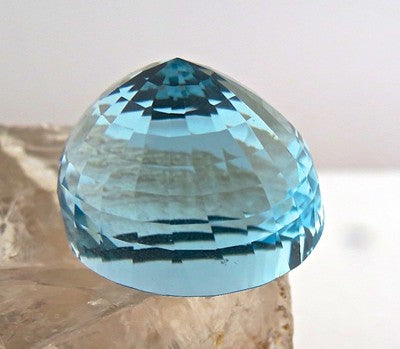 Certified Classic Blue Topaz Oval 123 Ct 27x24mm Gemstone Pendant