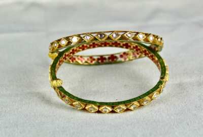 Pair Of Natural Flat Diamond 40.31ct 22k Gold Jadau Bangles For Ladies