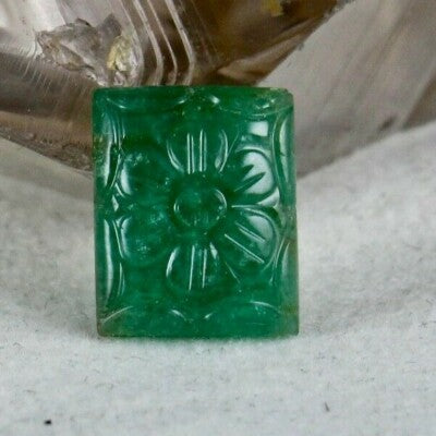 Natural Emerald 6.37 Ct Carved Rectangle Gemstone For Ring Pendant Brooch