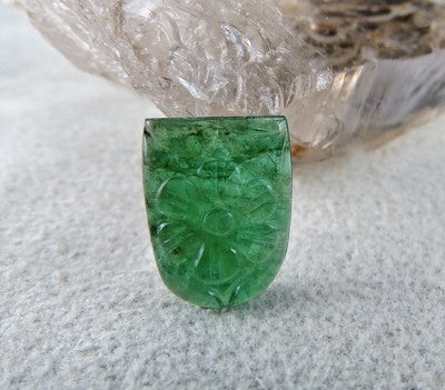 Natural Emerald 6.74 Ct Carved 16x12 Mm Gemstone Birthstone Ring Pendant