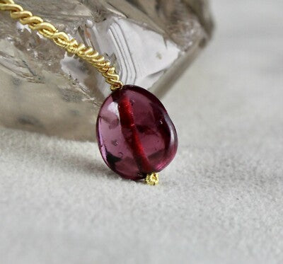 Certified Antique Old Red Spinel Cabochon 9.16 Ct Pendant For Women