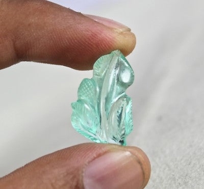 Natural Colombian Emerald 13.64 Ct Carved Leaves Gemstone Pendant