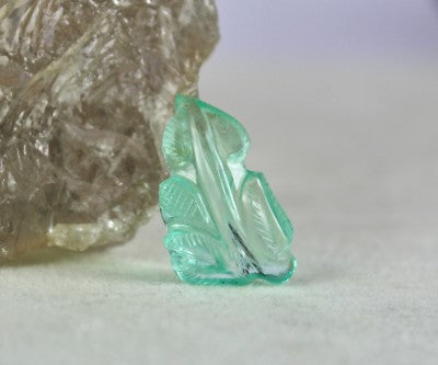 Natural Colombian Emerald 13.64 Ct Carved Leaves Gemstone Pendant