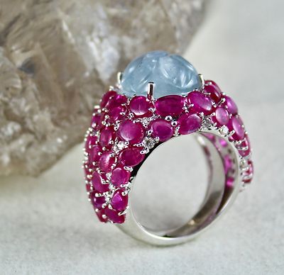 Certified Natural Blue Sapphire 18k Gold Party Ring With Carved Rubies Diamond