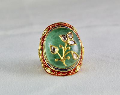 Certified Natural Colombian Emerald 132.50ct 22k Gold Jadau Diamond Ladies Ring