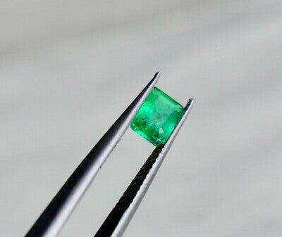 Top Natural Emerald Octagon Cut 6 X 4 Mm 0.66 Ct Gemstone For Ring