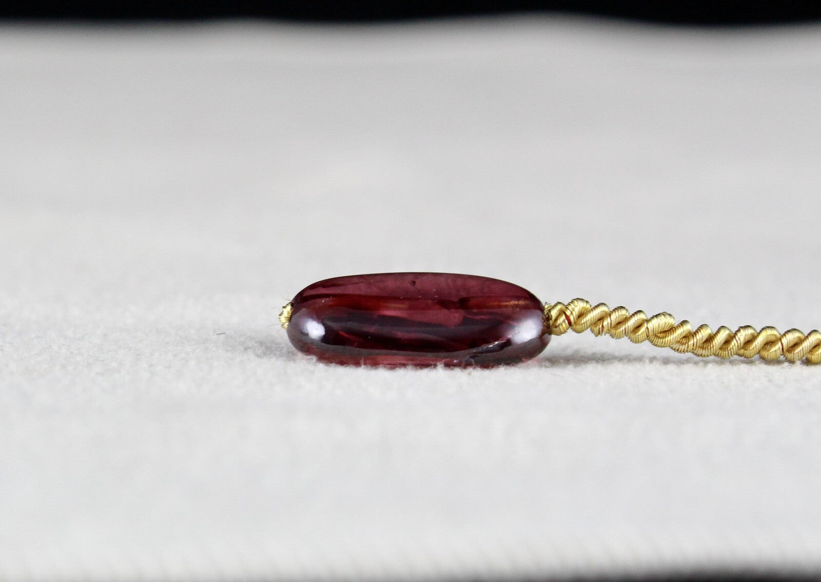 Antique Old Red Spinel Cabochon 1 Pcs 7.34 Cts Pendant Certified For Women