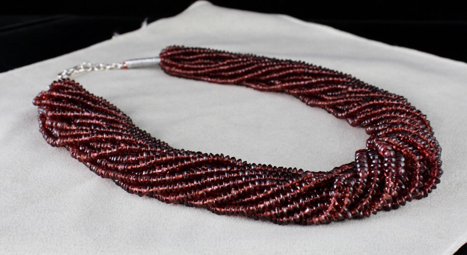 NATURAL GARNET BEADS BUTTON 20 LINE 1437 CARATS SEMI PRECIOUS GEMSTONE NECKLACE
