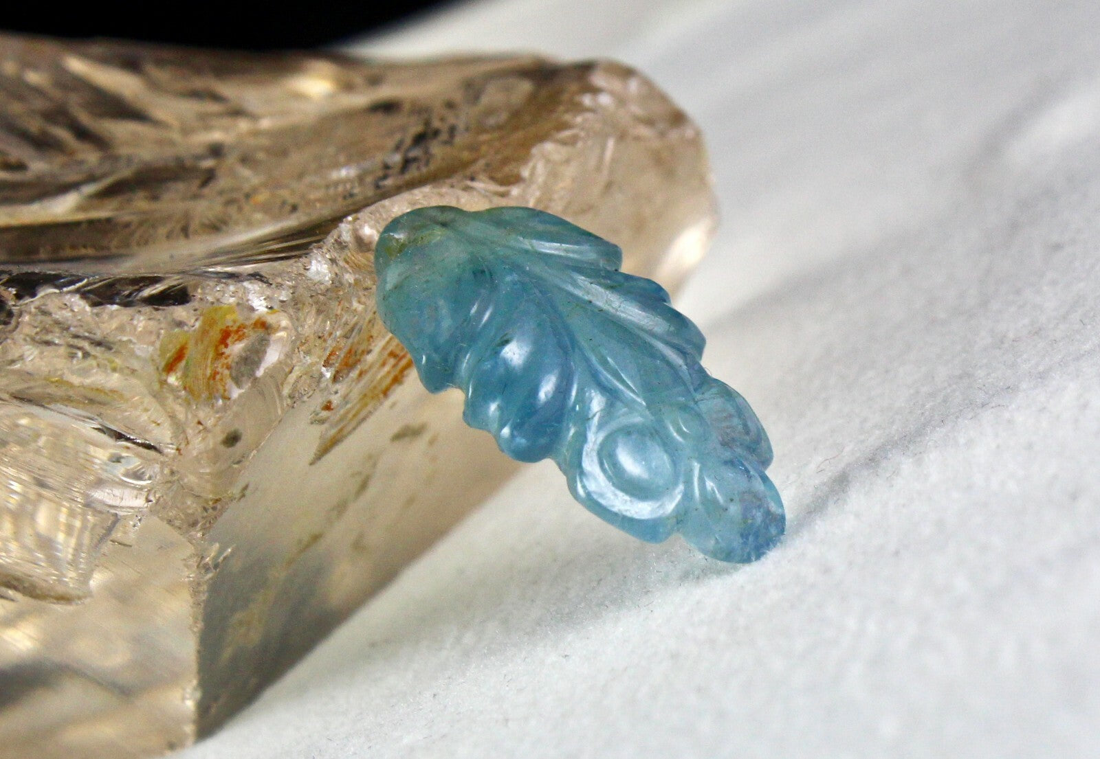 Natural Blue Aquamarine Carved Flower Gemstone 15.83 Ct For Pendant Designing