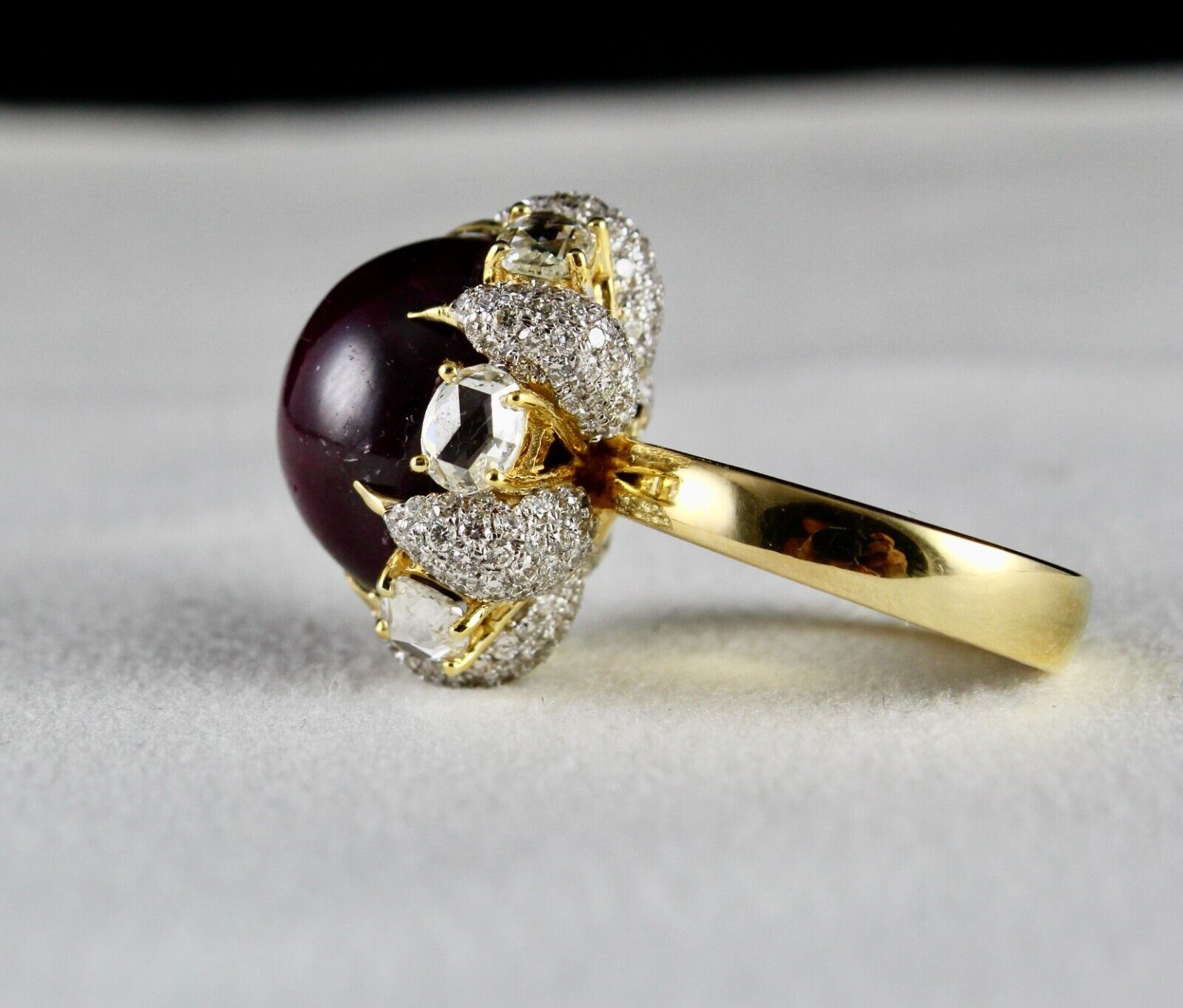 Certified Natural Ruby Star 36.57 Ct Cab Fancy Diamond 18K Gold Cocktail Ring