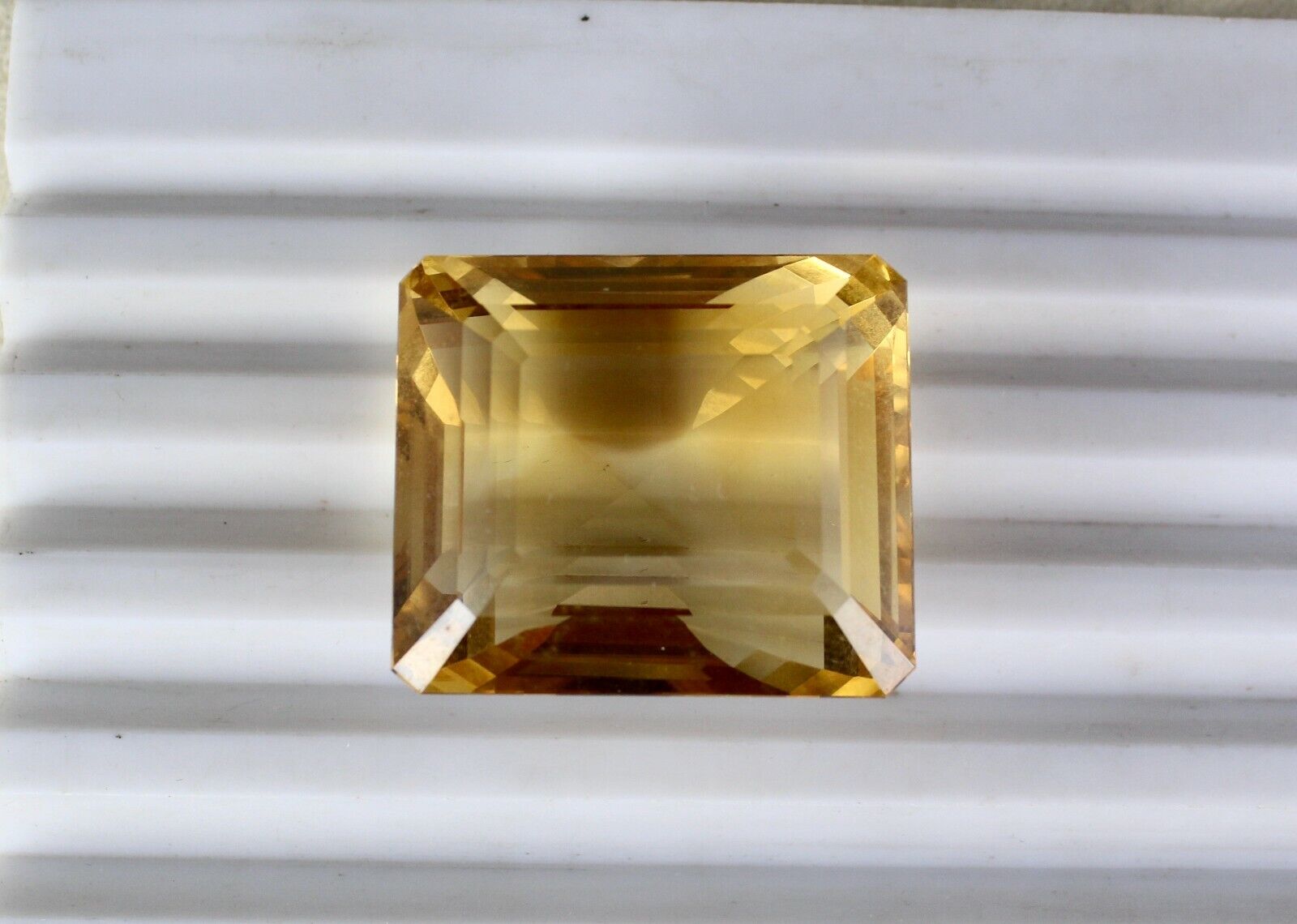 NATURAL CITRINE GOLDEN TOPAZ OCTAGON CUT 32X28 MM 152 CARATS GEMSTONE PENDANT