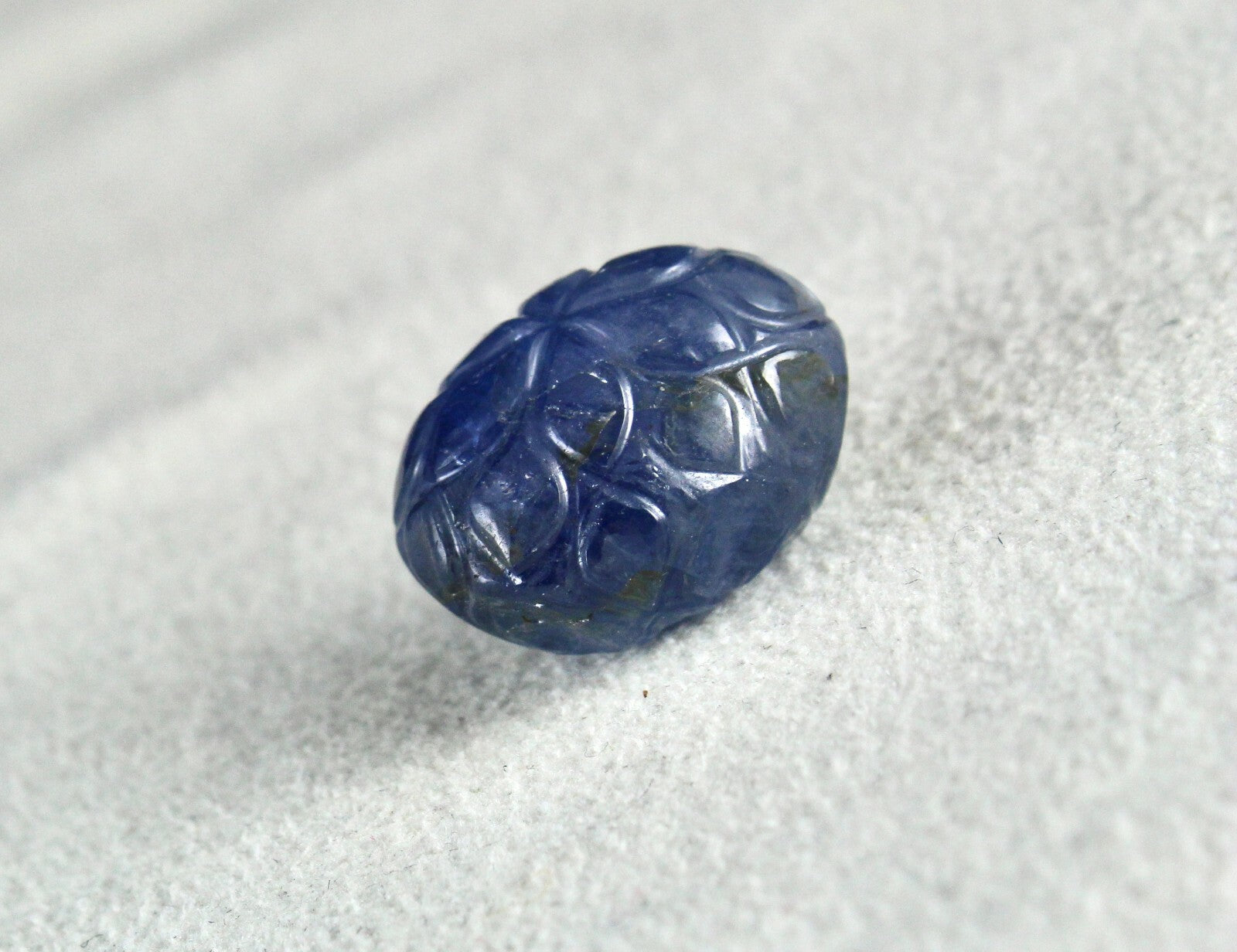 Certified Antique Natural Blue Sapphire 40.54 Ct Carved Gemstone For Designing