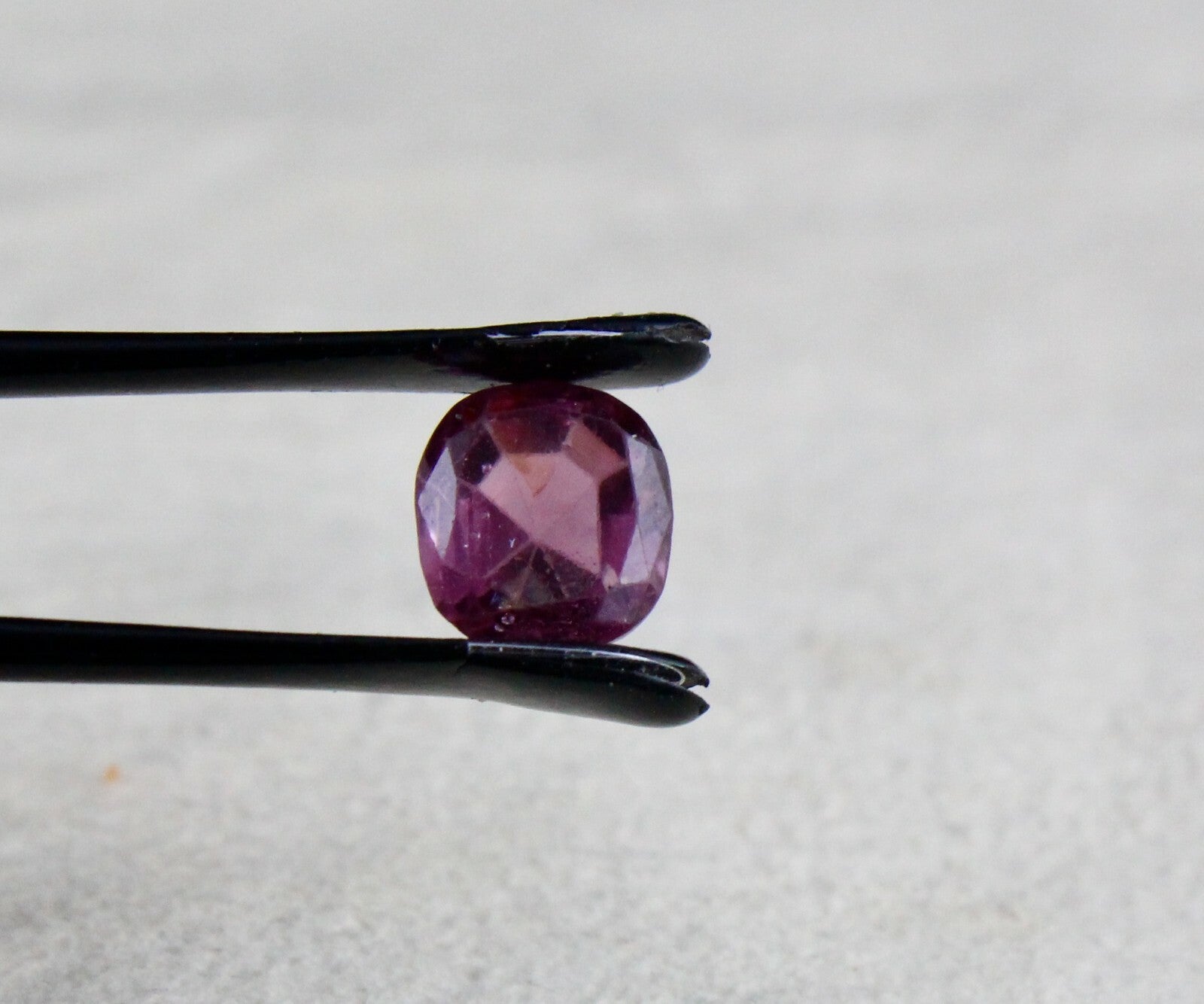 Certified Natural Antique Spinel Laladi 3.32ct Cushion Gemstone For Ring Pendant