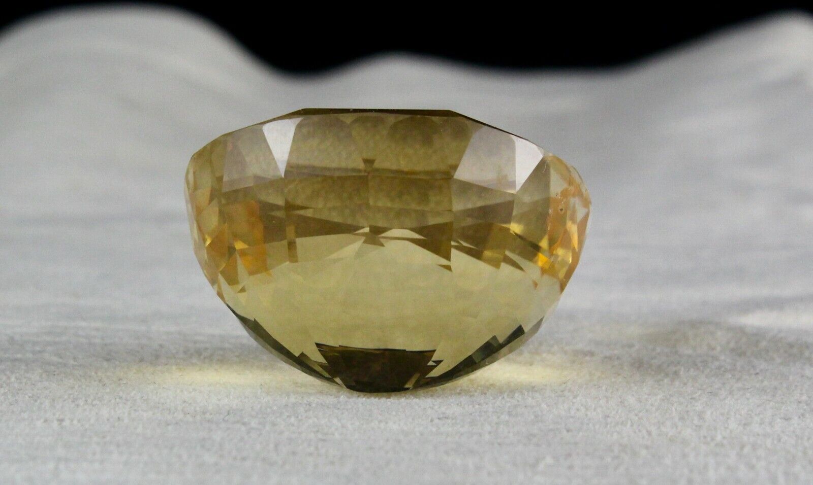 NATURAL CITRINE GOLDEN TOPAZ OVAL CUT 36X35 MM 177 CARATS GEMSTONE FOR PENDANT