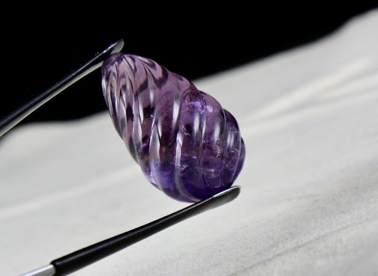 NATURAL AMETHYST CARVED 32 X 19 MM TEAR DROPS 67.75 CTS GEMSTONE HANGING PENDANT