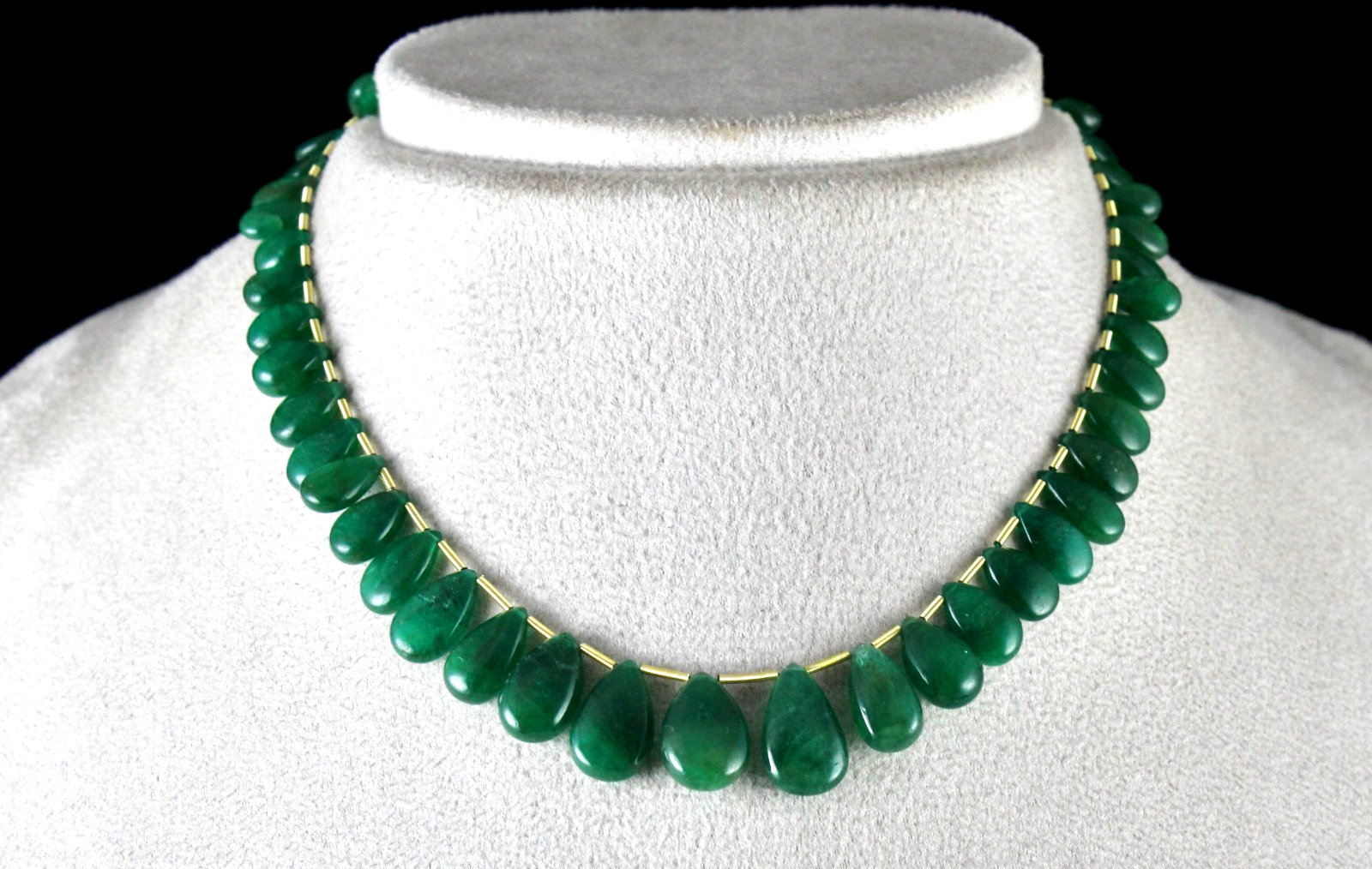 Certified Natural Emerald Teardrop Necklace 94.58 Ct Hanging Gemstone Designing