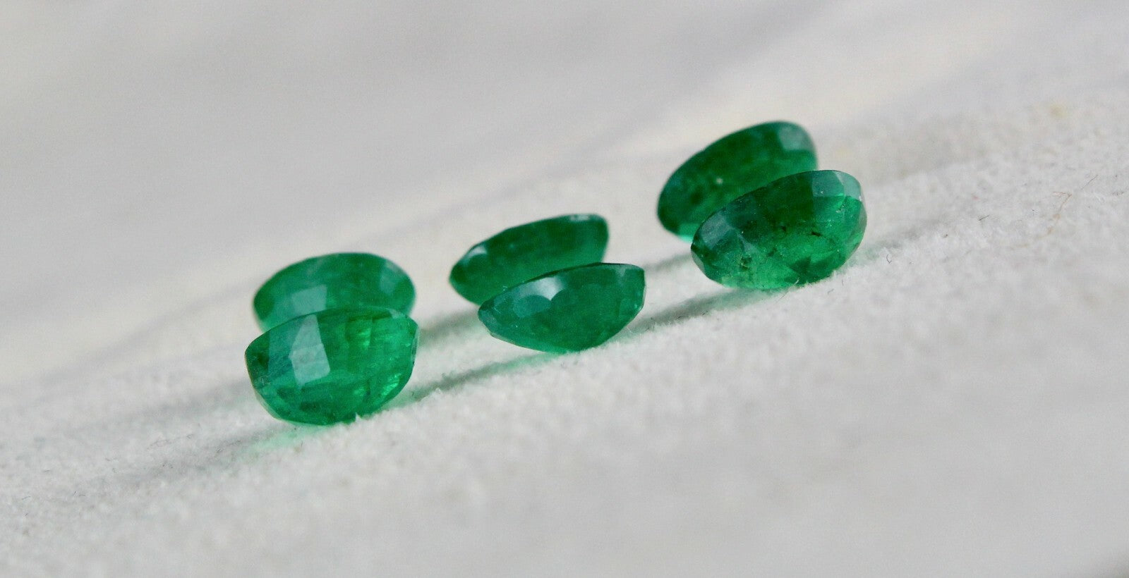 Certified Natural Zambia Emerald Oval 7x5mm 6pcs 5.05ct Loose Gemstone Design