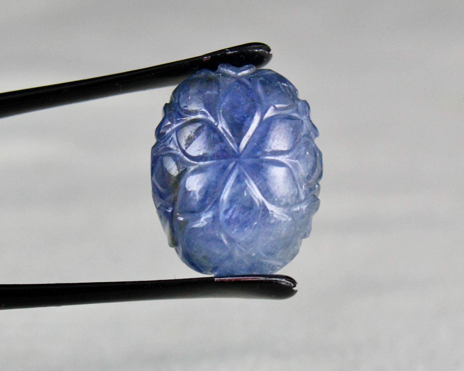 Certified Antique Natural Blue Sapphire 40.54 Ct Carved Gemstone For Designing
