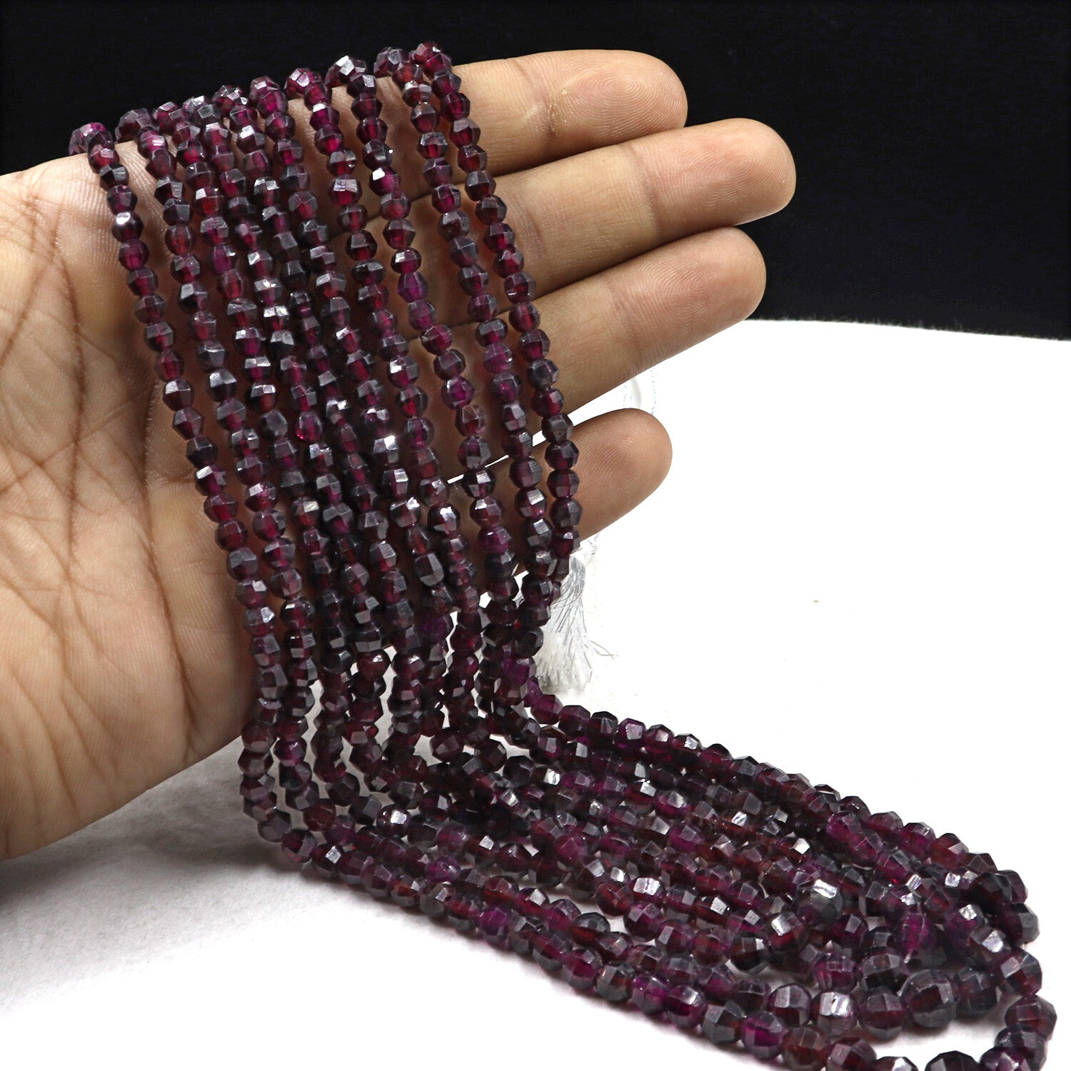 Natural Garnet Round Faceted Beads Necklace 754 Ct 5 Line Gemstone For Ladies