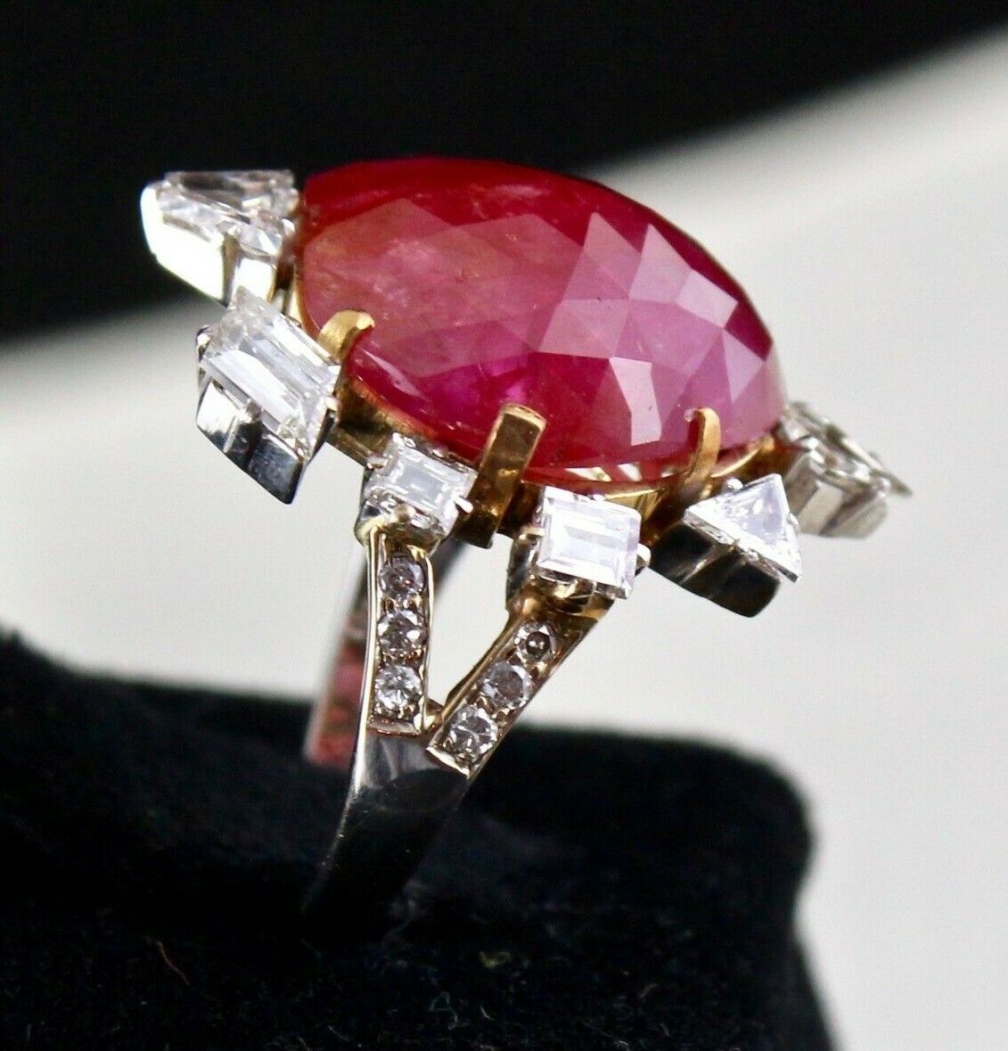 OLD ESTATE UNHEATED BURMESE RUBY CABOCHON FANCY DIAMOND 18K GOLD STATEMENT RING