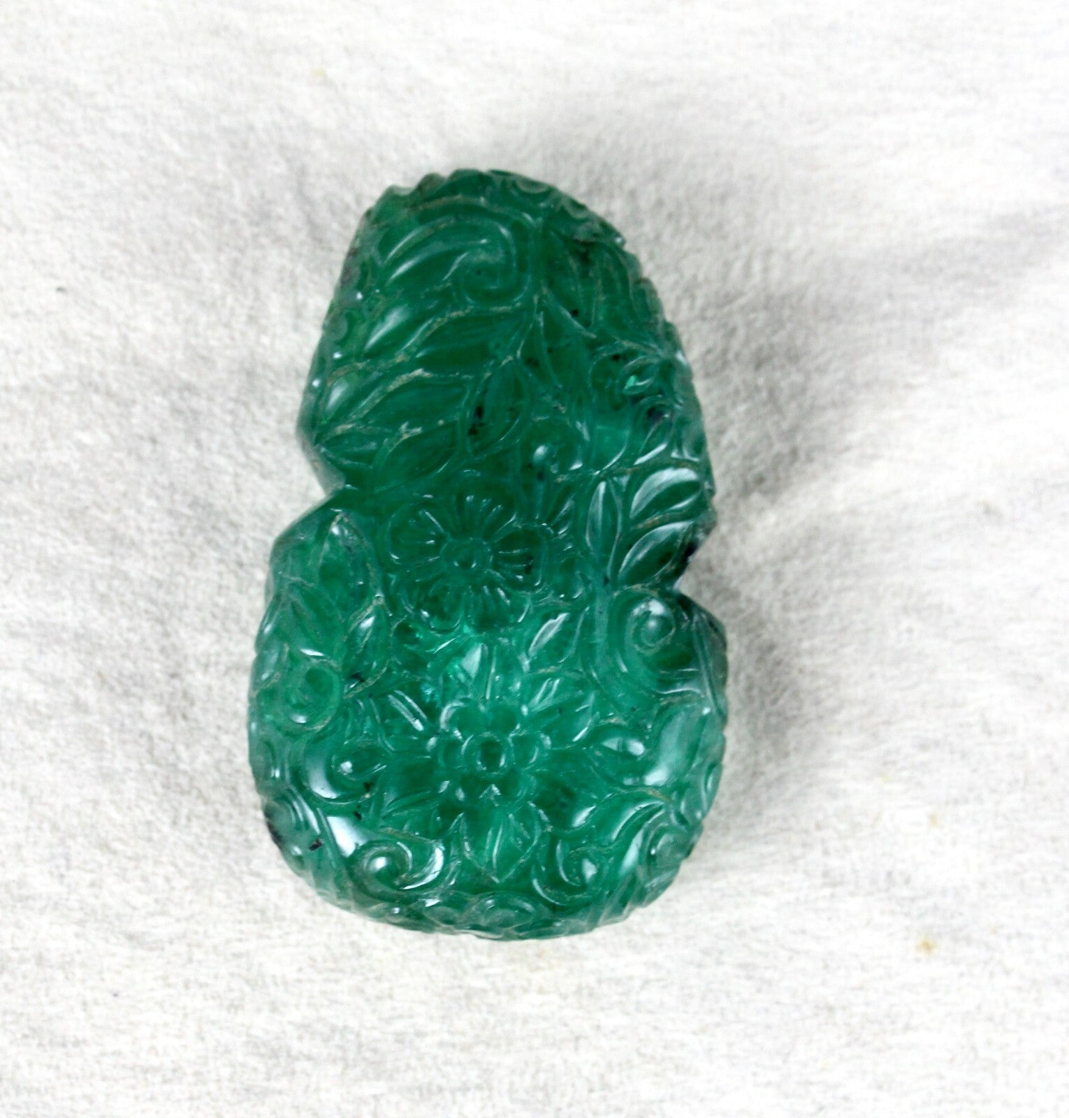 Certified Natural Zambian Emerald 196.55 Ct Engraved Mughal Old Gemstone Pendant