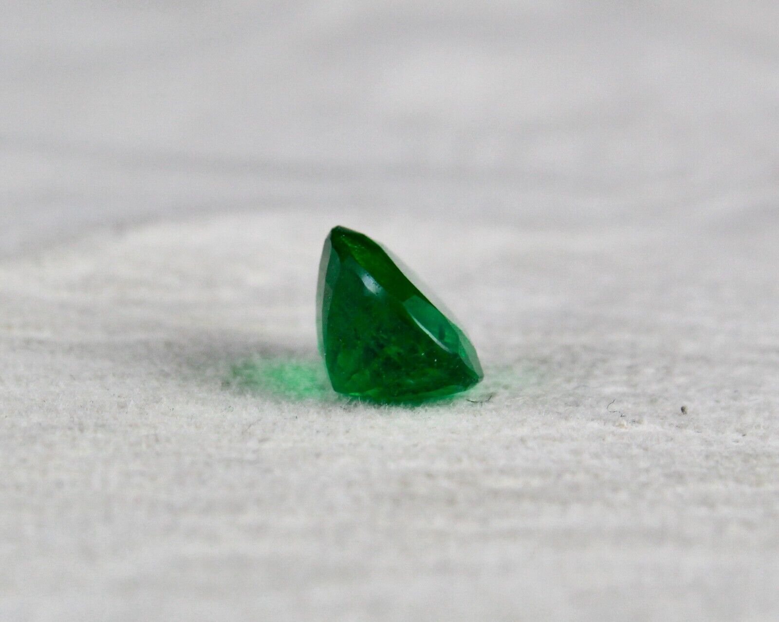Natural Zambia Emerald Oval Cut 11X9mm 4 Ct Precious Loose Gemstone Ring Pendant