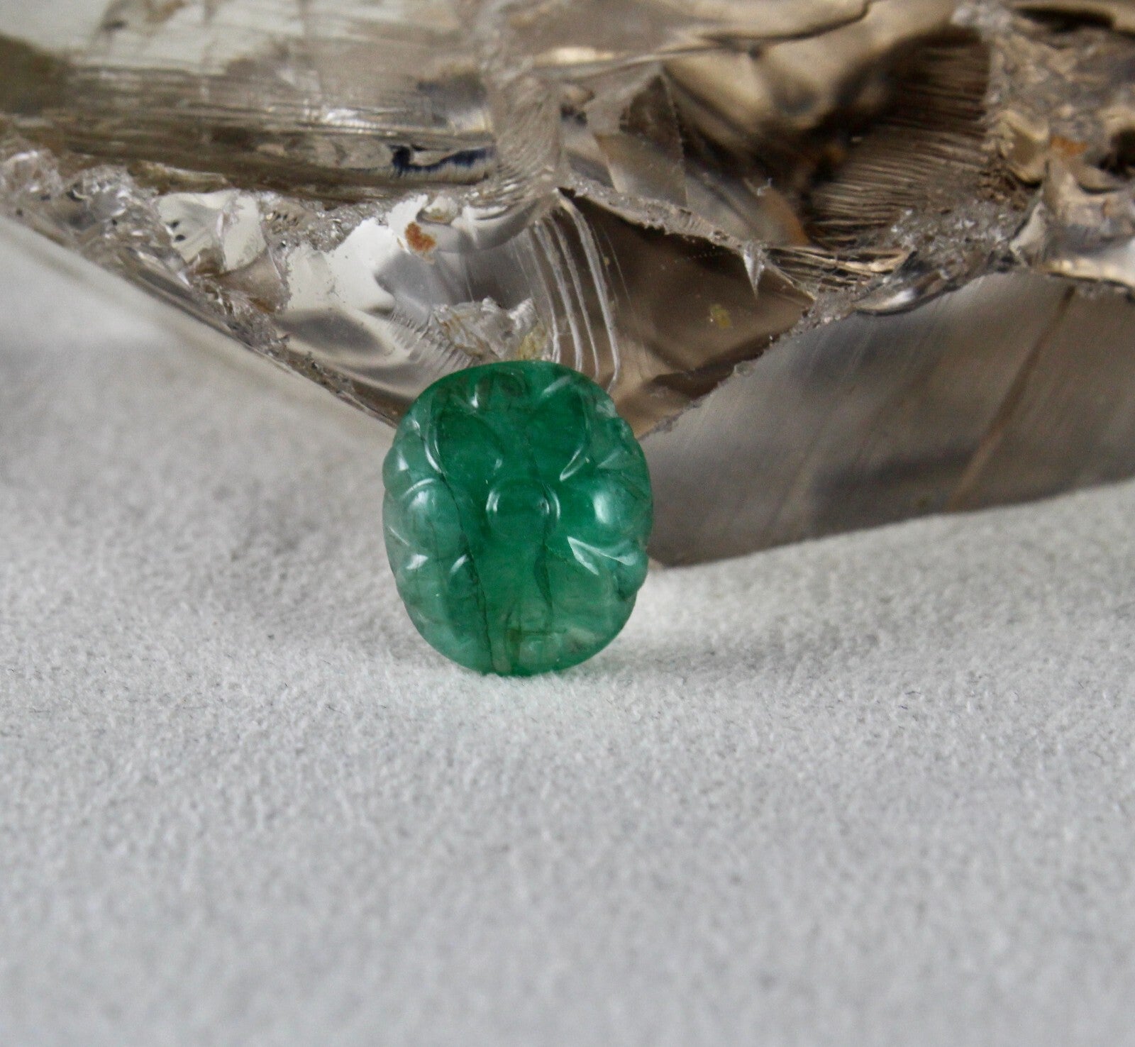 Natural Zambia Emerald 7.22 Ct Oval Carved Cabochon Gem For Ring Pendant