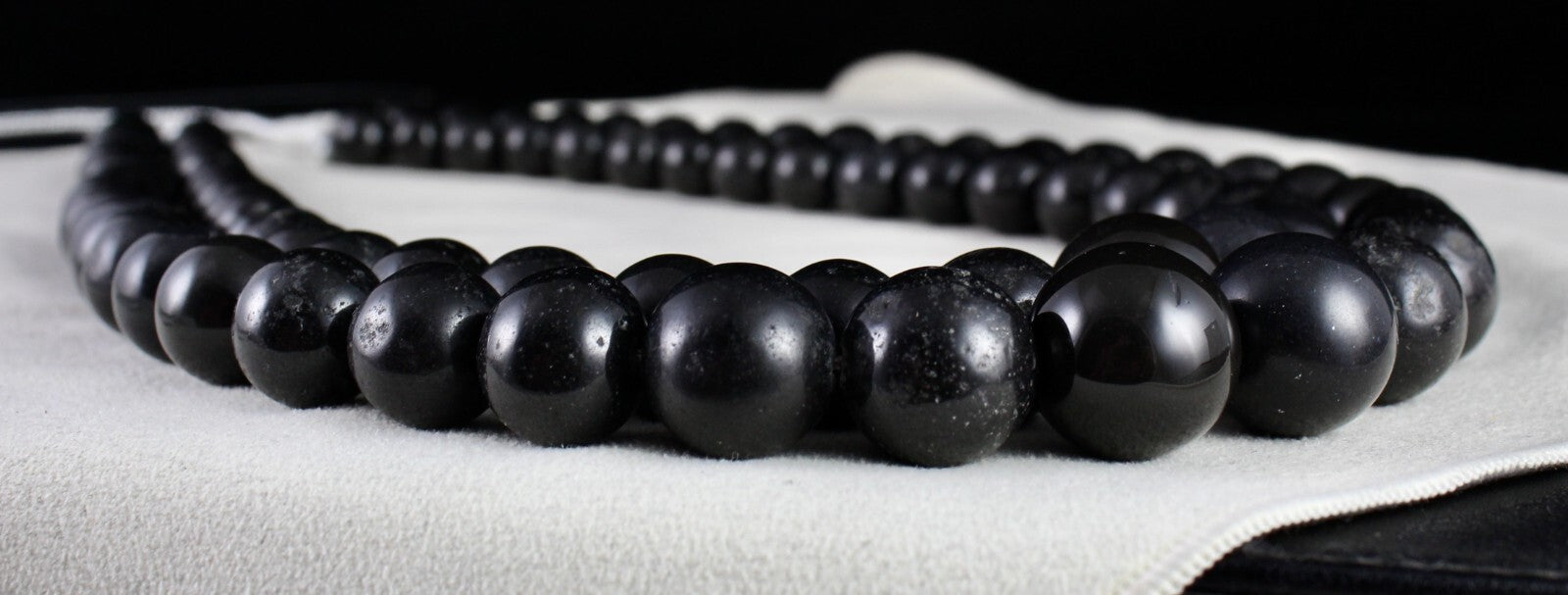Natural Black Jade 19mm Round Beads Necklace 1658 Ct Gemstone Fashion For Women