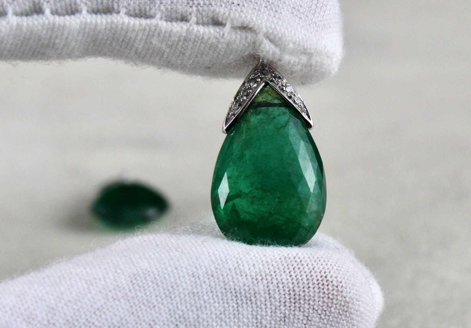 Certified Natural Emerald 18.30ct Tear Drop Natural Diamond 18k Gold Earrings