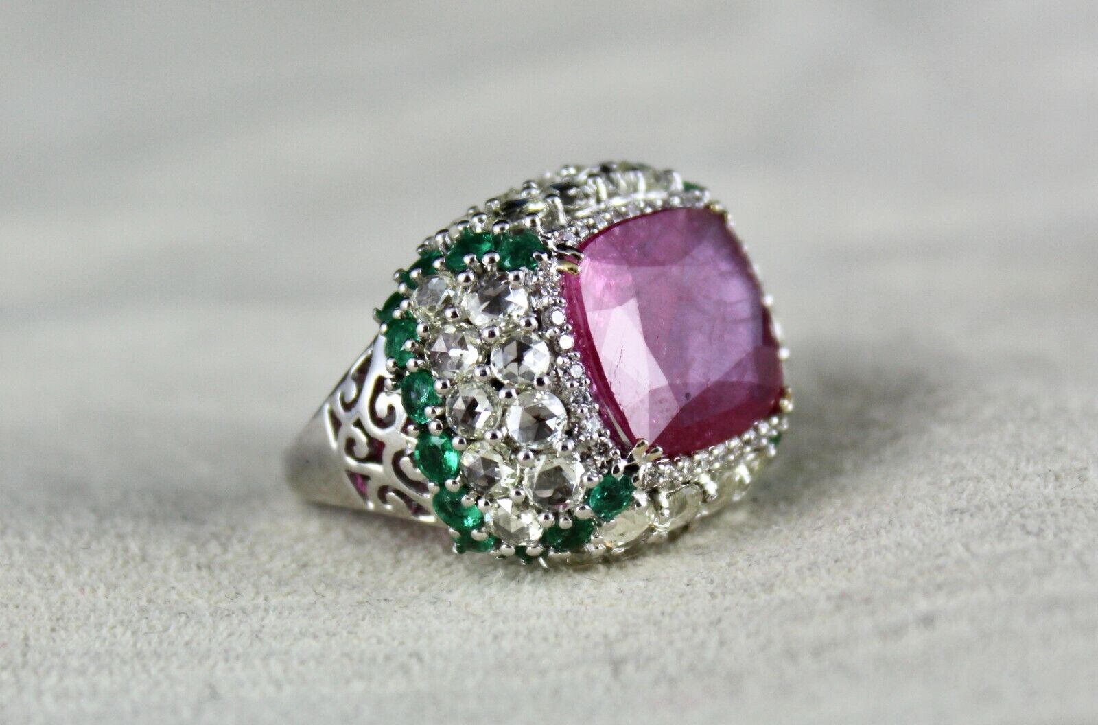IMPORTANT NATURAL RUBY CUSHION ROSE CUT DIAMOND EMERALD 18K GOLD COCKTAIL RING